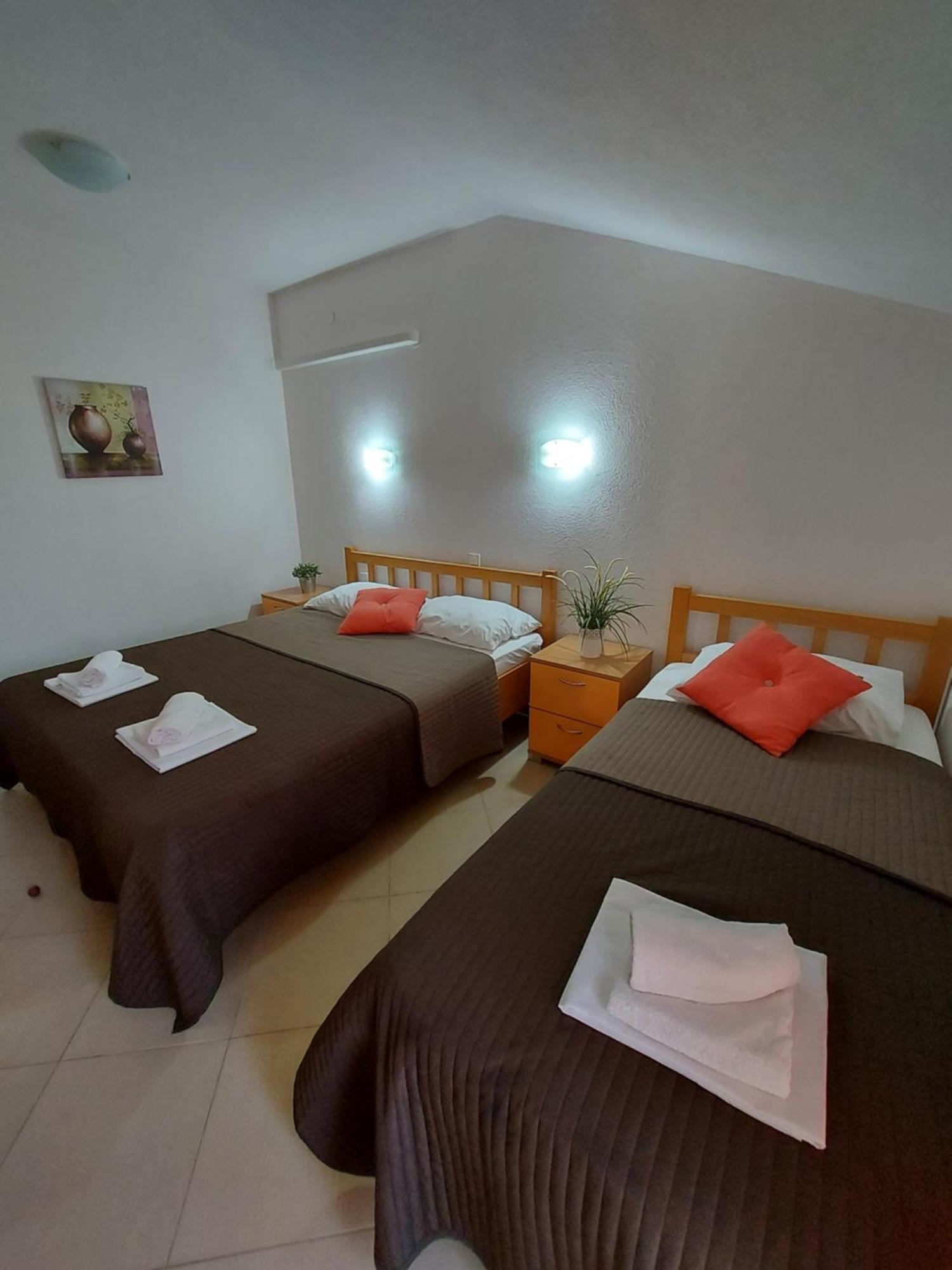 Guest House As Vodice Eksteriør billede